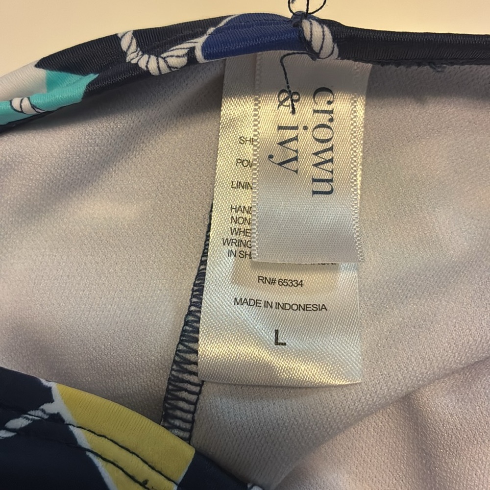 crown & ivy Swimsuit One Piece Nautical Flag Blue Red SZ L Like New! - Picture 8 of 10